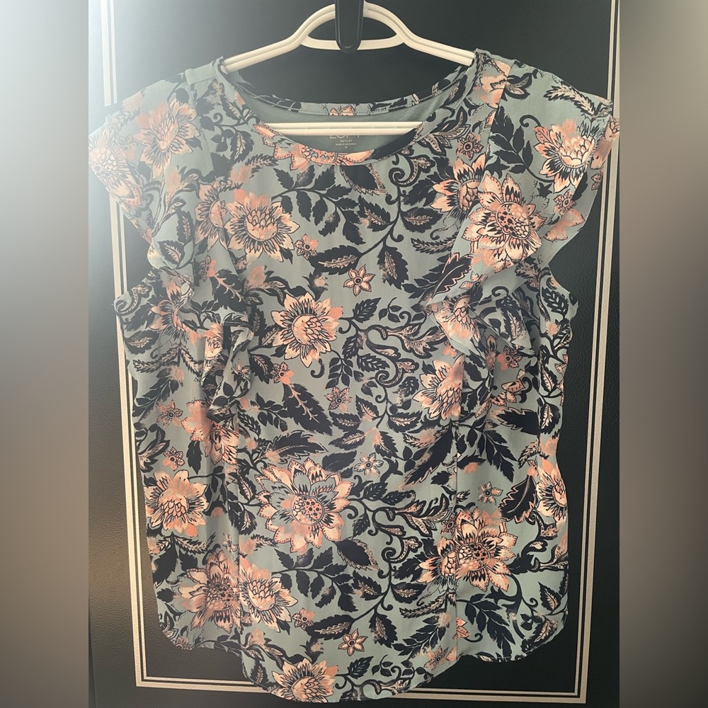 Loft Floral Ruffle Sleeve Top